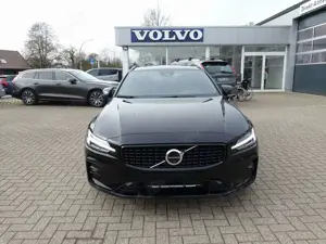 Volvo V60 Plus B4 Mild hybrid/Dark/Pano/360°/HK/BLS Bild 5