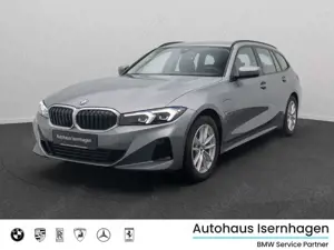 BMW 320 AHK Widscreen PDC GeschwndigReg DAB HiFi