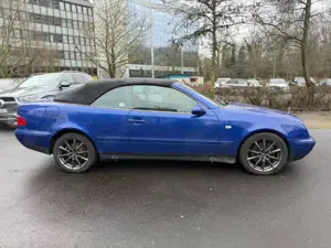 Mercedes-Benz CLK 320 Sportline Bild 4