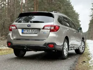 Subaru OUTBACK 2.0D Lineartronic Sport Bild 2
