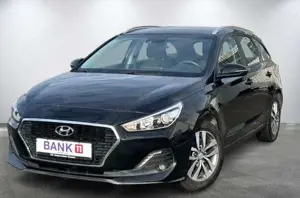 Hyundai i30 cw*KAMERA*SHZ*TEMPOMAT*SPURHALTEASSIST*AHK*