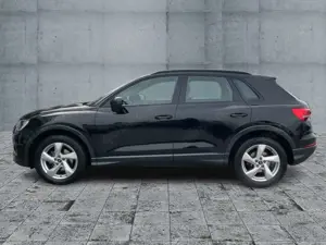Audi Q3 35 TDI S-TR ADVANCED NAVI+RFK+ACC+SHZ+18"LM Bild 4