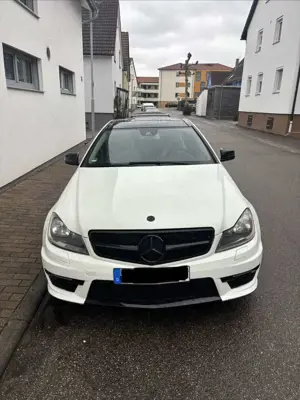 Mercedes-Benz C 180 C 180 CGI BlueEfficiency Edition 1 (204.349)