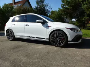 Volkswagen Golf GTI Clubsport Pano Matrix ACC Pro Kam Garantie 2026 !