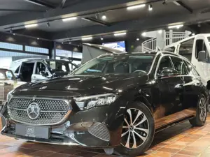 Mercedes-Benz E 220 T Avantgarde FahrAssist+ Distro Keyless AHK Advanc