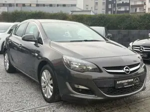 Opel Astra J Exklusiv 1.4 *2-HAND*KLIMA*NAVI*