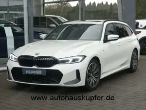 BMW 320 d Tour M Sport Pano°ACC°AdLED-HIFI-360°-18
