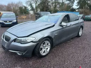 BMW 528 i Lim. xDrive *Autom.*Navi*Bi-Xenon*UNFALL*