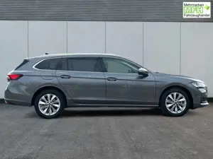 Skoda Superb Combi Selection AHK+NAVI+EL.HECKKL.+SHZ+KAMERA+... Bild 5