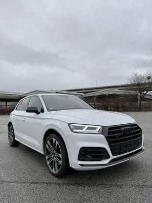 Audi SQ5 3.0 TDI, Matrix, AHK, Head Up, Pano, 21Zoll, Black