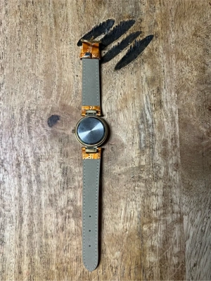 Damenuhr Orange Bild 2