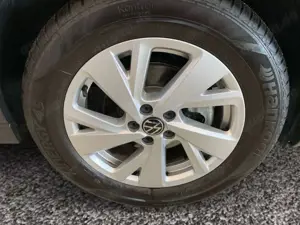 Volkswagen Taigo Life 1.0 TSI *LED*DIGITAL*SHZ*NAVI*PDC*ALU Bild 5