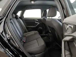 Audi A3 Sportback 2.0 TDI AHK ACC Navi SHZ Bild 4