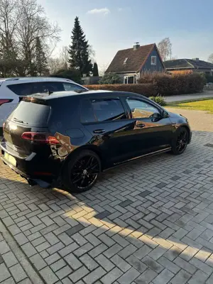 Volkswagen Golf GTI Golf GTI (BlueMotion Technology) DSG Performance Bild 4