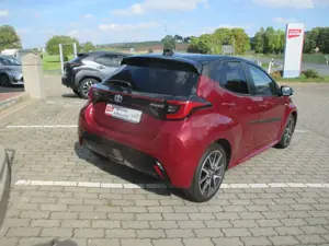 Toyota Yaris Yaris Hybrid 1.5 VVT-i Style Bild 3