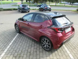 Toyota Yaris Yaris Hybrid 1.5 VVT-i Style Bild 4