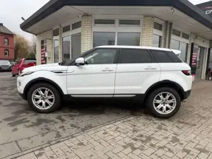 Land Rover Range Rover Evoque Bi-XENON PANO MERIDIAN AHK Bild 2