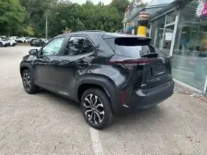 Toyota Yaris Cross Hybrid FWD Teamplayer Bild 3