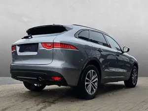 Jaguar F-Pace 25t AWD Chequered Flag Bild 3