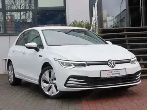 Volkswagen Golf 1.5 TSI Sportsitze Velours Klimaauto. ACC
