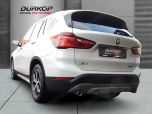 BMW X1 X-Line 2.0D HUD Navi LED SHZ Keyless El. Heckklapp Bild 3