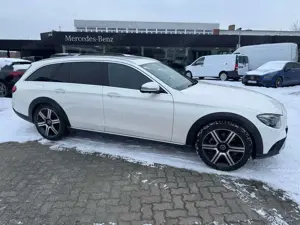 Mercedes-Benz E 220 E 220 d 4Matic T All-Terrain 9G-TRONIC Avantgarde