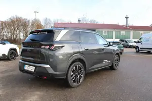 Peugeot 5008 Hybrid 145 Allure Bild 3
