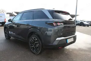 Peugeot 5008 Hybrid 145 Allure Bild 4