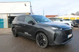 Peugeot 5008 Hybrid 145 Allure Bild 2