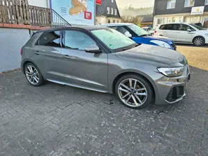 Audi A1 Sportsback 1.5 TFSI, S line / Kundenauftrag