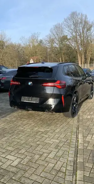 BMW X3 X3 M50 xDrive Panorama/ Kam 360°/ HUD/ DAB/ HK/ Komfort/ Softclo Bild 4