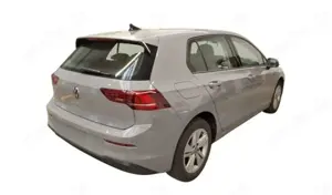 Volkswagen Golf 1.5 TSI Life ACC+LED+HuD+STHZ+PDC Bild 3