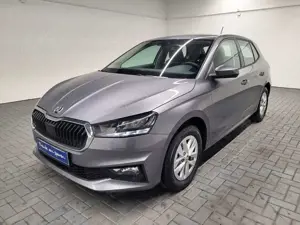 Skoda Fabia Kam/Smart-Link/SHZ/Kessy/15-LM/Tempomat