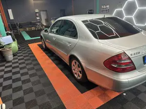 Mercedes-Benz E 220 CDI Bild 4