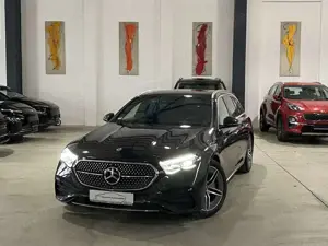 Mercedes-Benz E 220 d T Edition AMG-Line/DIS/360/AHK/´19/DIGI/