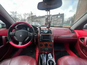 Maserati Quattroporte 4.2 V8 Bild 2