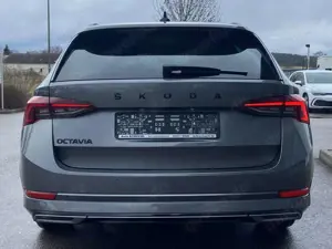 Skoda Octavia Combi 2.0 TDI DSG Sportline 18"+AHK+SMAR Bild 4