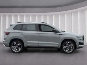 Skoda Karoq SPORTLINE 1.5TSI*DSG AHK Panodach ACC 19* Bild 3