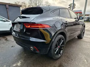 Jaguar E-Pace P300 R-Dynamic SE AWD Bild 4