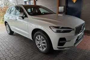Volvo XC60 XC60 T8 Recharge AWD-AHK-Pano-Garantie-8-fach