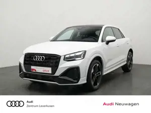 Audi Q2 S tronic S line AHK ACC PANO MATRIX-LED