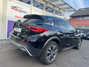 Infiniti QX30 2.2d #Aut.#*Memory*Leder*Panorama*360°* Bild 4