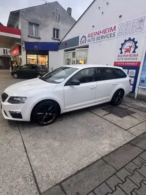 Skoda Octavia Octavia III Combi Diesel Combi 2.0 (Green tec) RS Bild 5