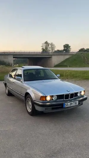 BMW 730 730i