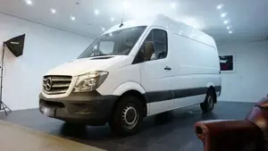 Mercedes-Benz Sprinter II Kasten 318/319 CDI Bild 3