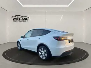 Tesla Model Y Long Range Dual-Motor+AWD+AHK+ Bild 3