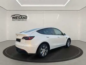 Tesla Model Y Long Range Dual-Motor+AWD+AHK+ Bild 5