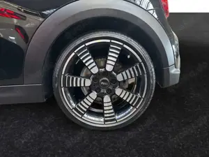 MINI Cooper YOURS Trim|18"LMR|Navi|Parkassistent Bild 5