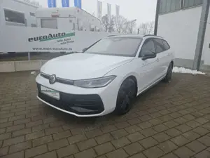 Volkswagen Passat Variant R-Line 2.0 TDi DSG 4Mo Leder Navi