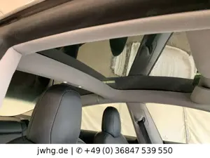 Tesla Model 3 Bild 4